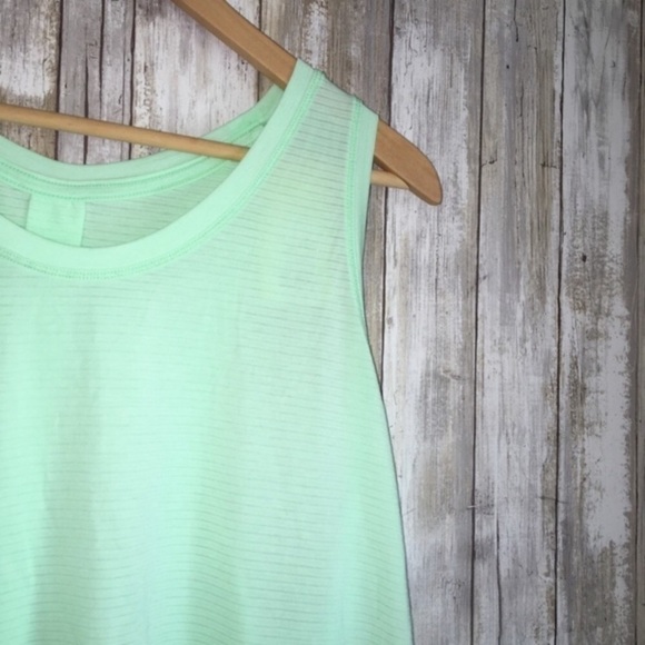 NWT All In Motion Green Tank - Picture 2 of 5